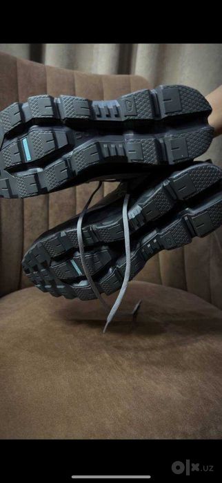 ON Cloudwander Waterproof водоотталкивающие кроссовки РАЗМЕР 42,43