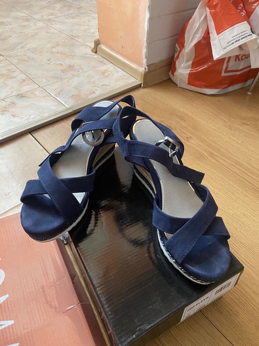 Тъмносини сандали Tendenz