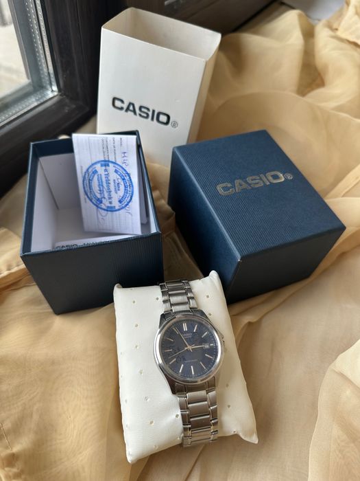 Продам часы недорого