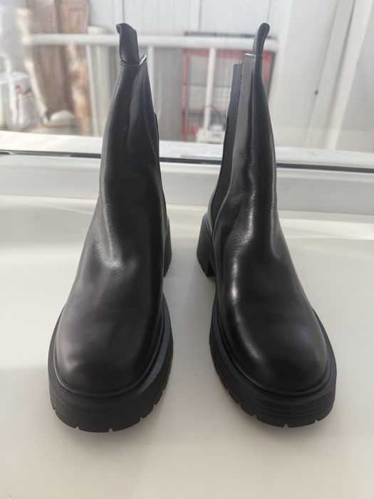 Зимние ботинки челси