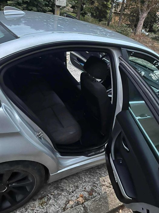 E90 318 143 к.с 2009