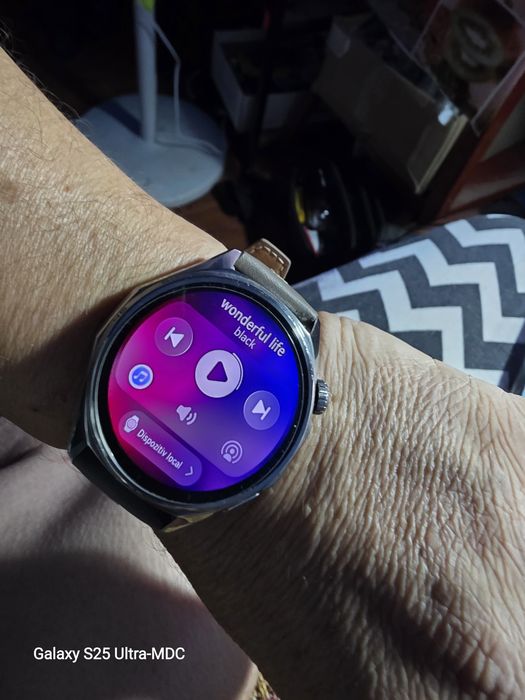 Vând smartwatch Huawei watch gt 6
