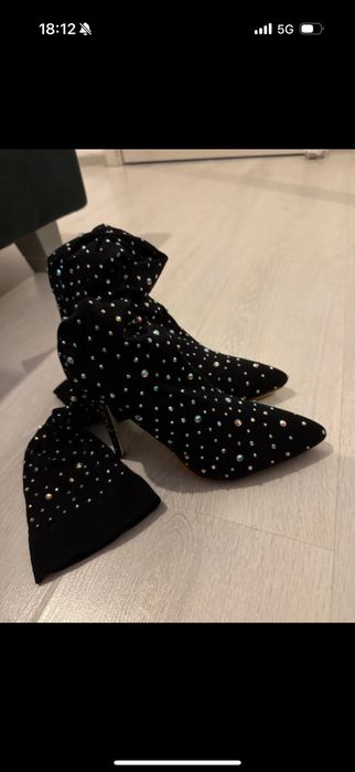 Tocuri stil colanti stare noua