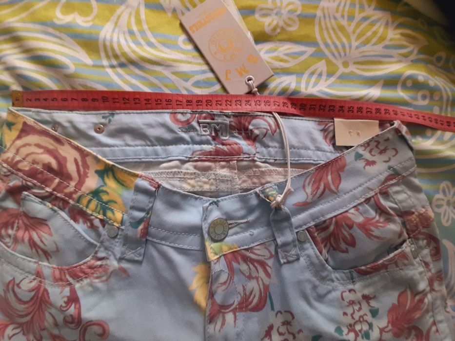 Pantaloni pentru damă, mărimea L