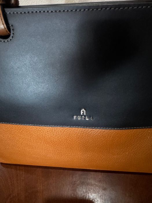 Furla Versity L size