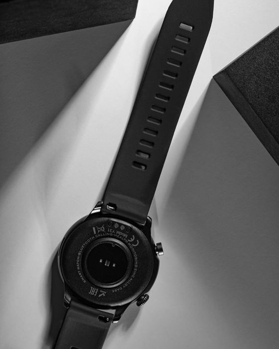 Смарт-часы HOCO Y31 черный