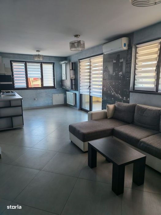 Apartament 4 camere, cartier Intre Lacuri, loc de parcare
