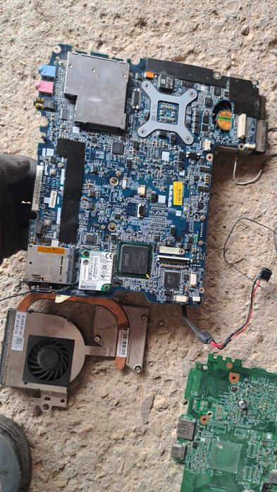 Продава се лаптоп