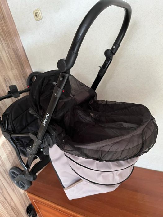 Детская прогулочная коляска