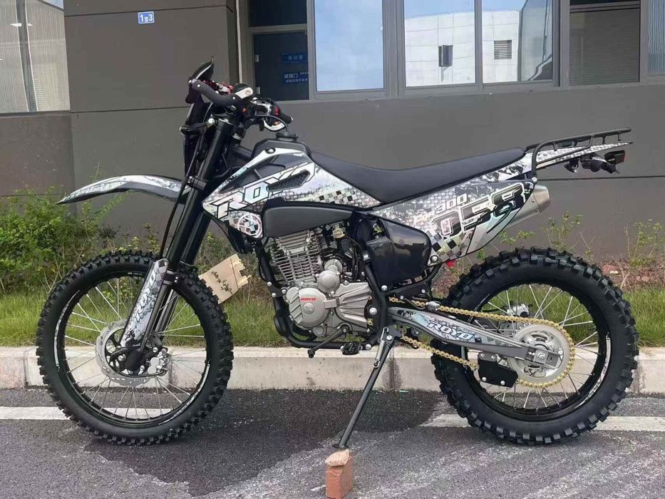 Мотоцикл Zongshen ROYO CQR CB300cc