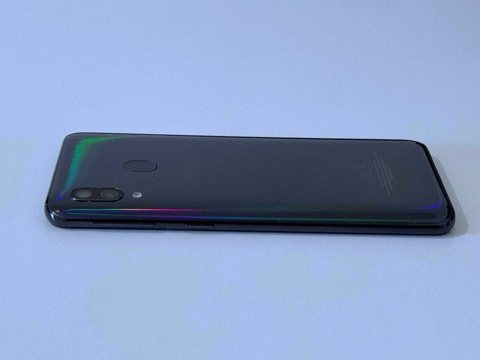 Бартер! Перфектен! Samsung Galaxy A40 Black (Черен)