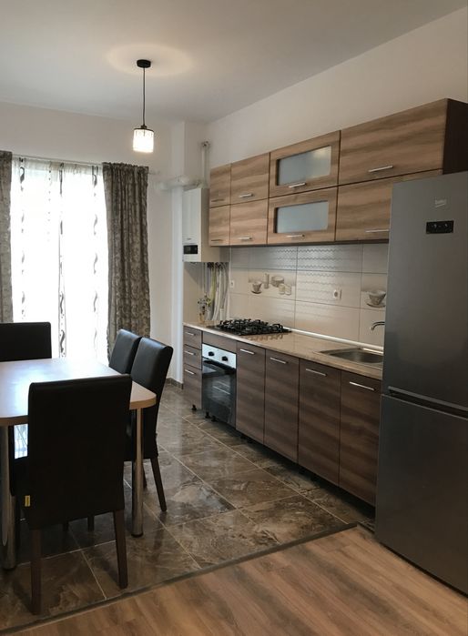 Inchiriez apartament zona FSEGA si Iulius Mall
