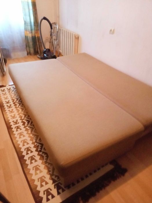 продам диван, б/у