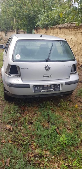 Голф 4 1,6 SR на части