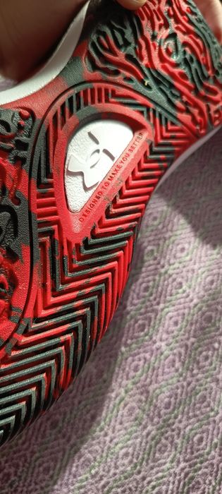 Adidași under armour