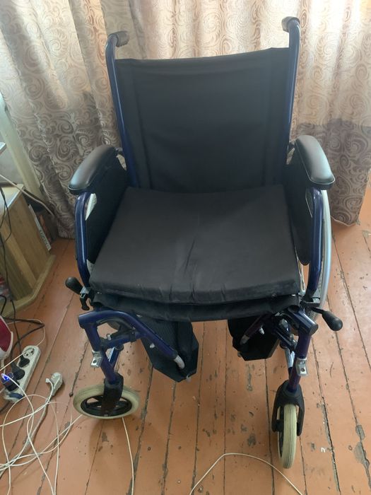 Инвалидная коляска