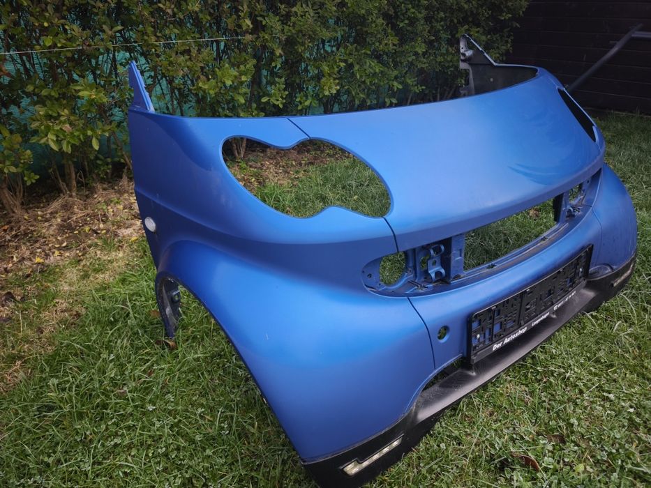 Продавам предна маска за Smart Кабриолет