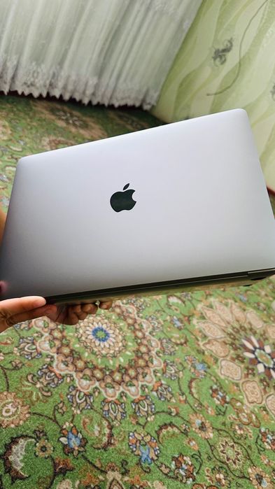Macbook M1 air 13.3   16/512