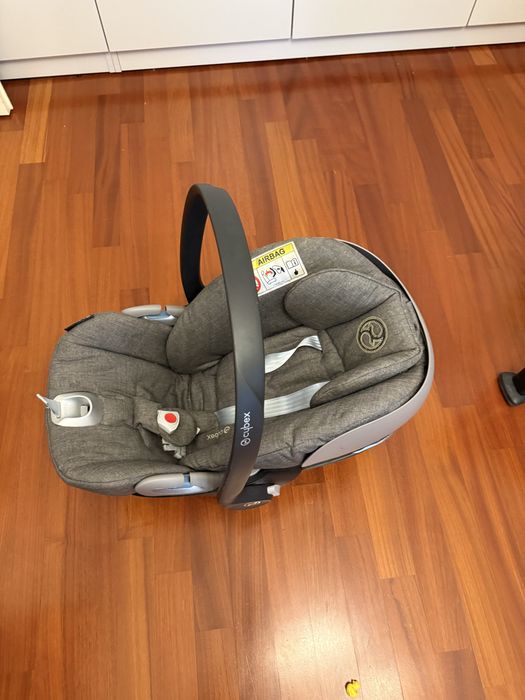 Cybex Platinum: Scoica masina Cloud Z i-size + baza Sirona Z i-size
