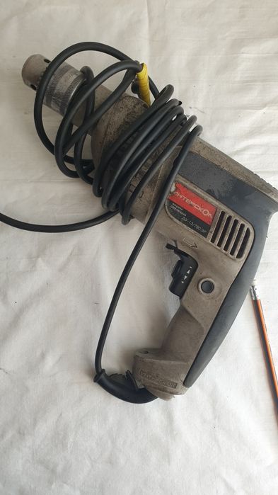 Дрель электрическая