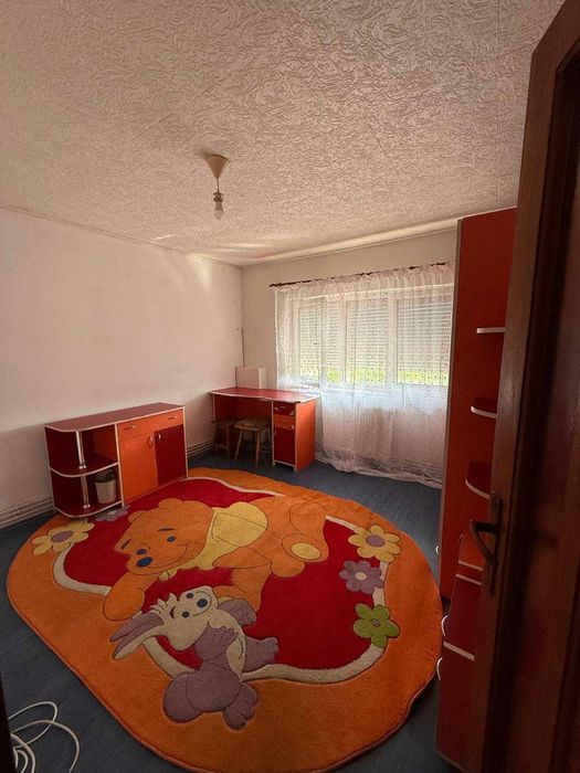 Proprietar închiriez apartament 3 camere – Zona Soarelui, Timișoara