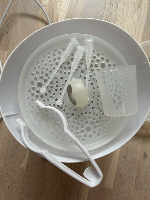 Vand sterilizator biberoane Laica