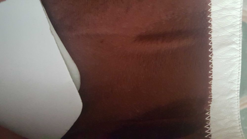 Италиански ефектни кожени ботуши с лазерен принт