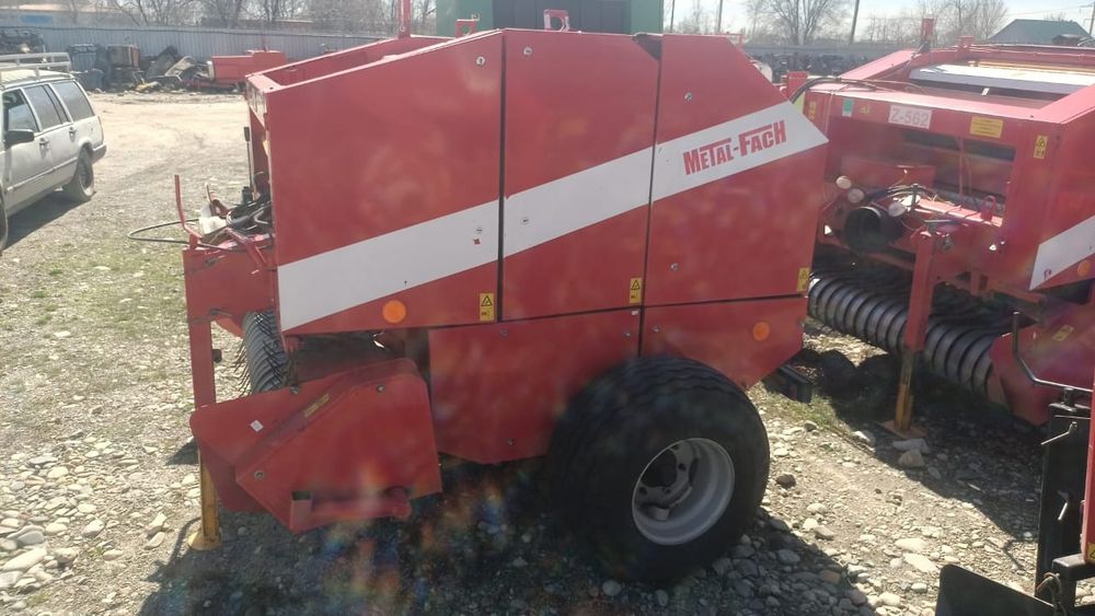 Пресс подборщик рулонный