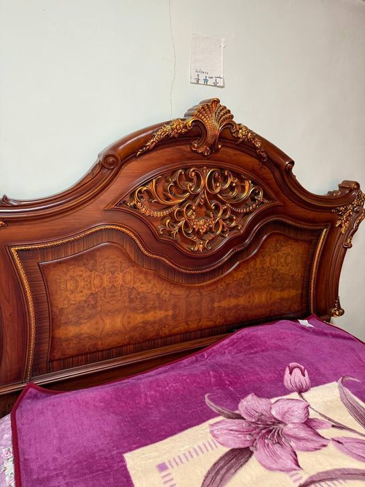 Дубайский гарнитур сотилади