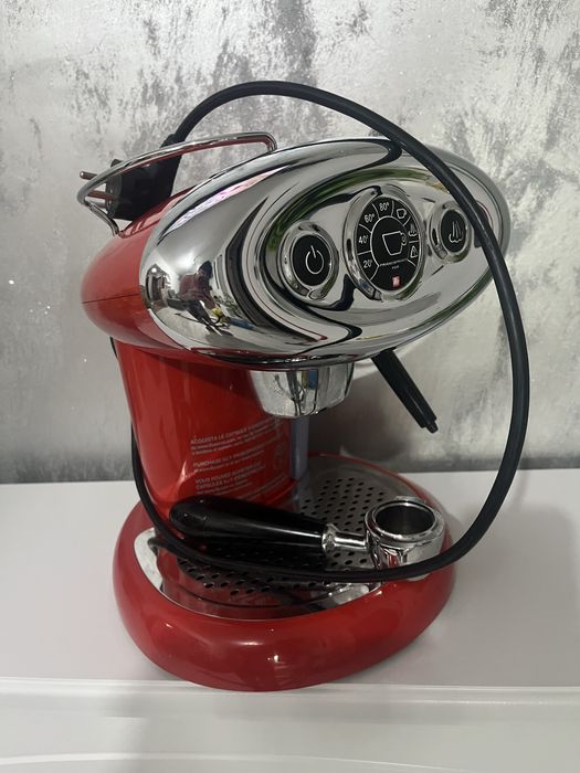 Expresor Illy foarte putin folosit