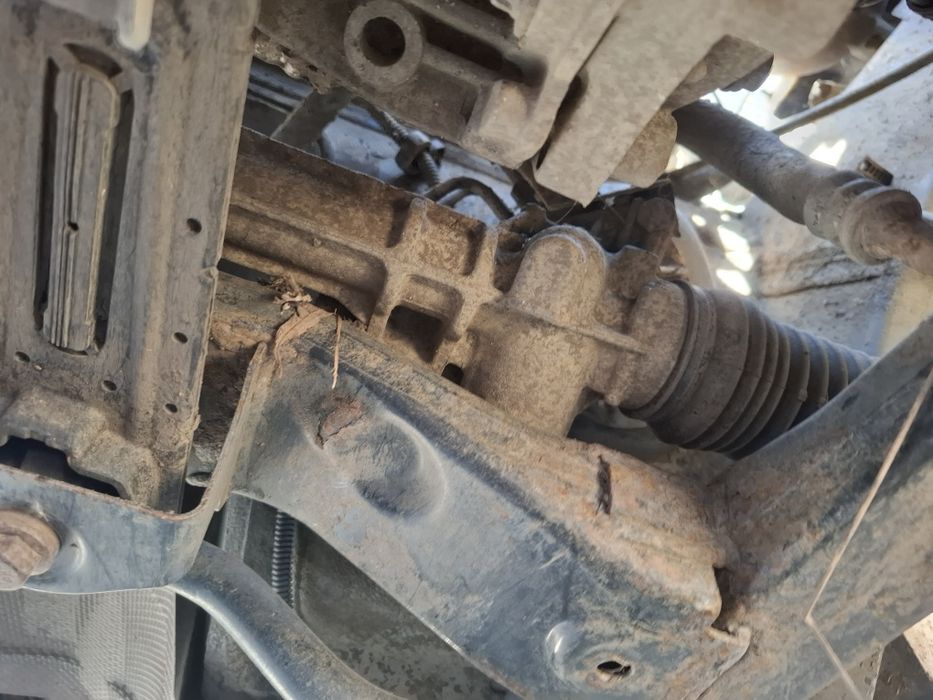 Vand caseta direcție cu servo pompa servo dacia logan 1 motor 1.4 benz