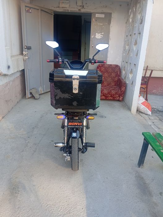 Электраскутер новый