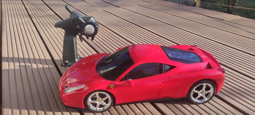 Masina cu telecomanda, Ferrari 458 Italia