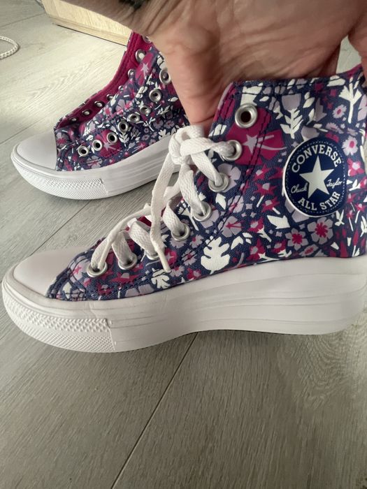 Сникърси Converse