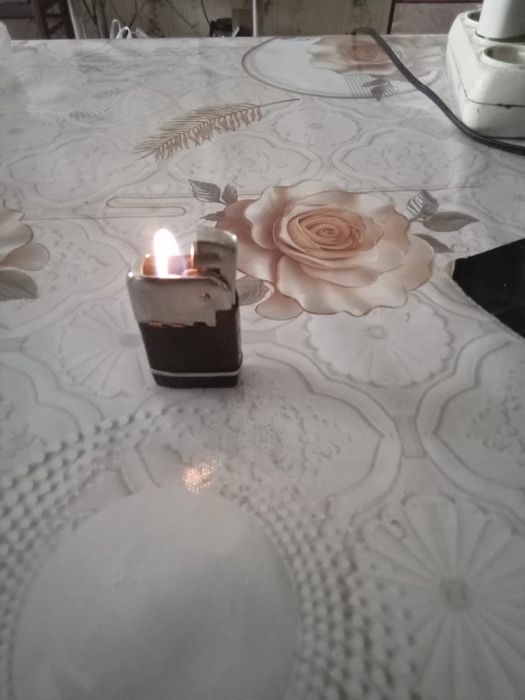 Продается бензиновая зажигалка