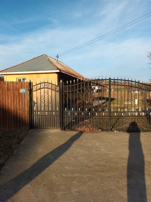 Închiriez casa în comuna Perieti  la 20 km de Slatina!