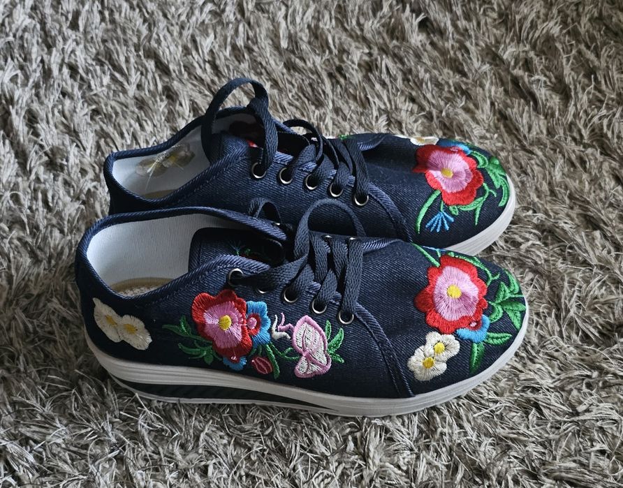 Женские джинсовые кеды  новые