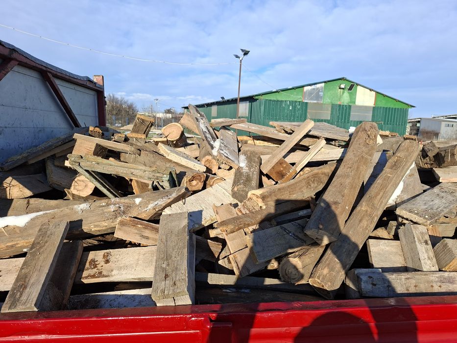 Lemn de foc  din demolarii si santiere