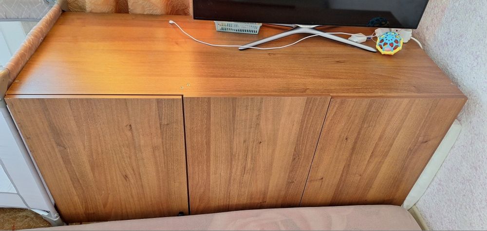 Продам тумбу шкаф