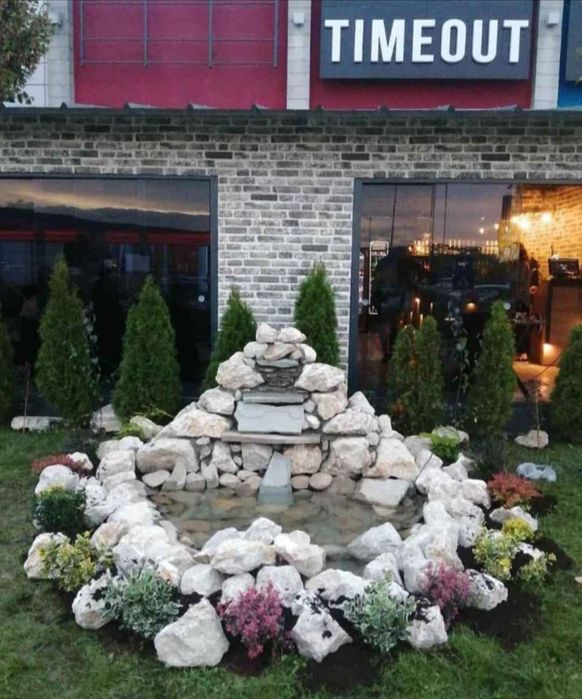 Piatră naturală și cascade