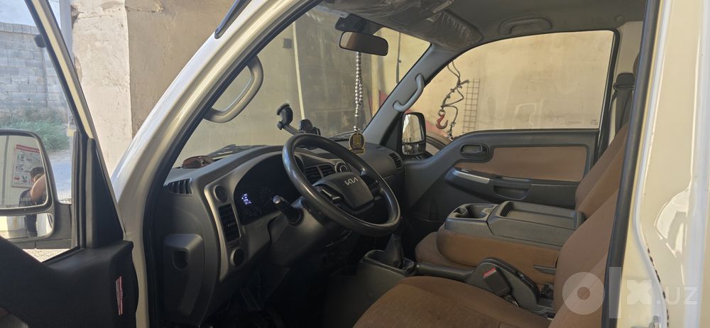KIA BONGO сотилади