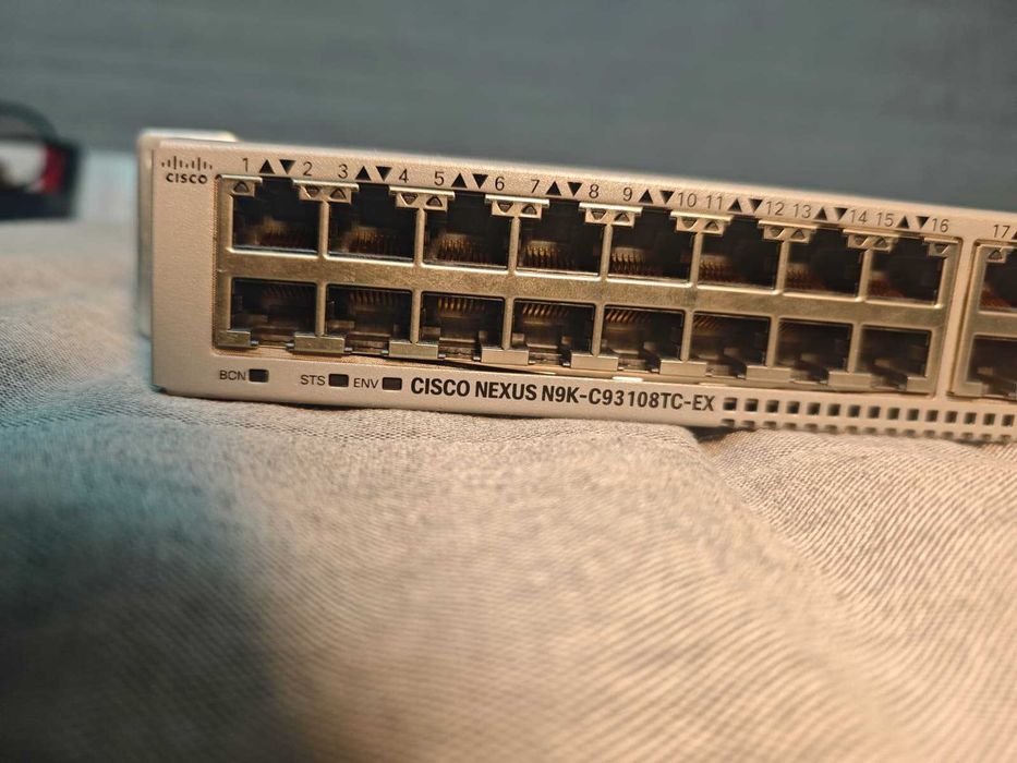 Switch Cisco NEXUS N9K-C93108TC-EX 10G 40G 100G, 2.16 Tbps 48 porturi profesional business cloud