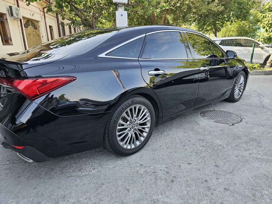 Toyota Avalon Limited 3.5l mator. Yili 2019. Yurgani 98000. Narxi