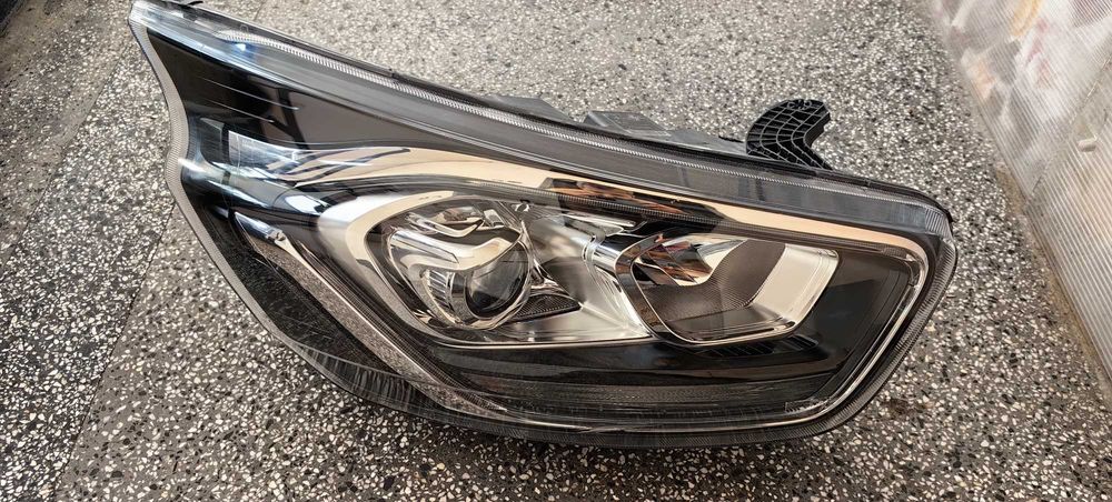 Фар за Ford Transit Custom / Форд Транзит Къстъм