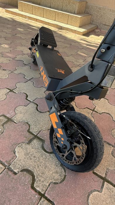 Trotineta electrica kukirin g2 stare impecabila