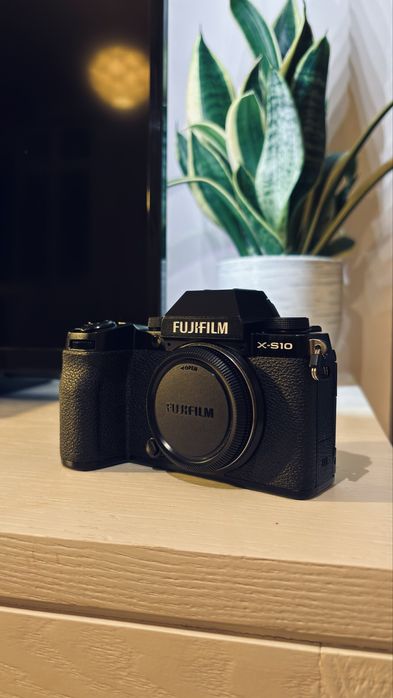 Fujifilm X-S10 - Body