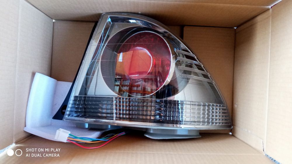 Altezza, Lexus is Фонори зад.