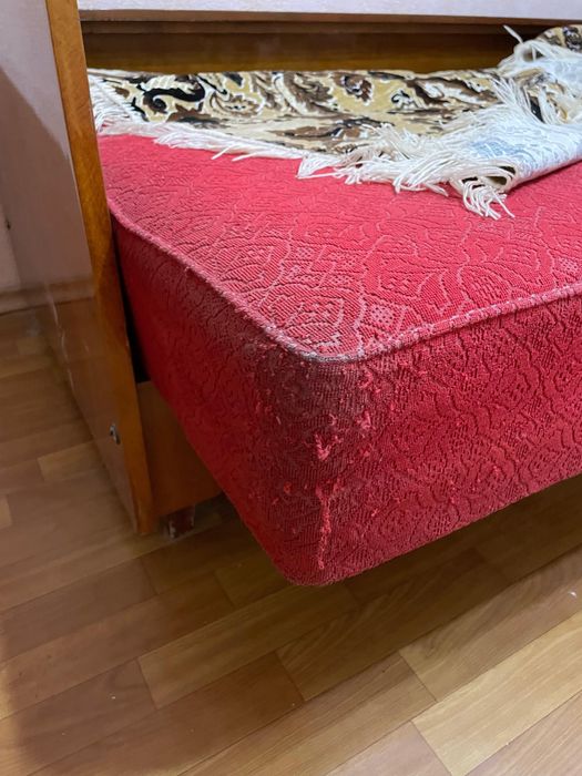 Отдам Б/у диван самовывоз