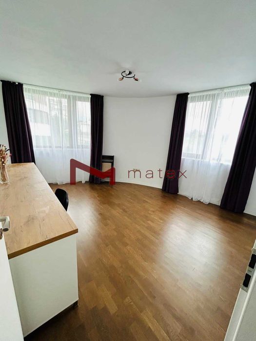 Продава се Тристаен апартамент в Варна, Трошево - 110 кв.м за 1955 €/кв.м - Снимка #8