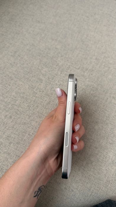 Iphone 16 pro 128 GB внос от Америка